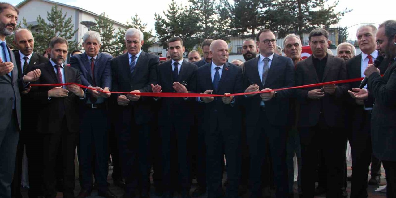 Erzurum’da 1072 Saltuklu Millet Bahçesi’nin açılışı yapıldı