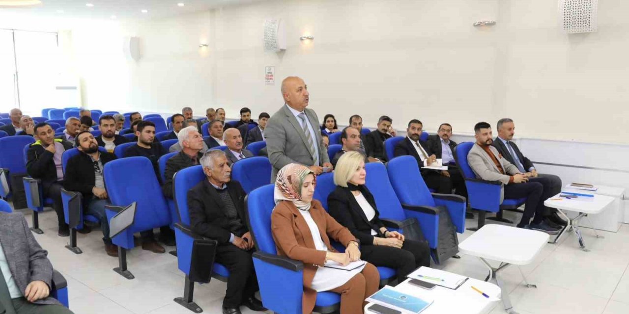 İpekyolu’nda ‘muhtarlarla işbirliği toplantısı’ yapıldı