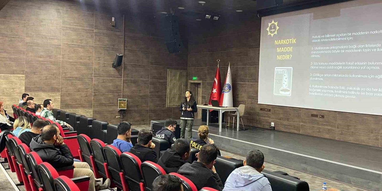 Kars’ta 5 bin 685 kişiye uyuşturucuyla mücadele anlatıldı