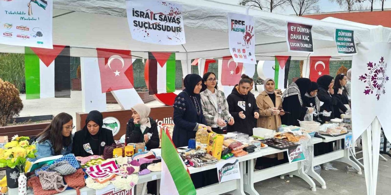 Kars’ta Filistin’e destek çarşısı açıldı