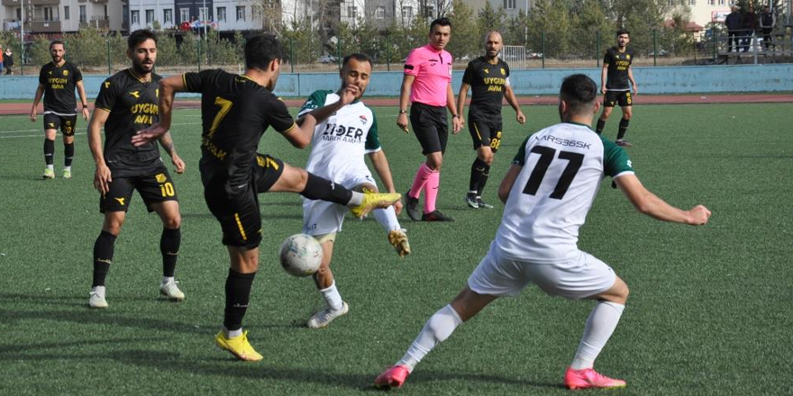 Kars 36 Spor: 4 Arsin İdmanyurdu Spor: 1