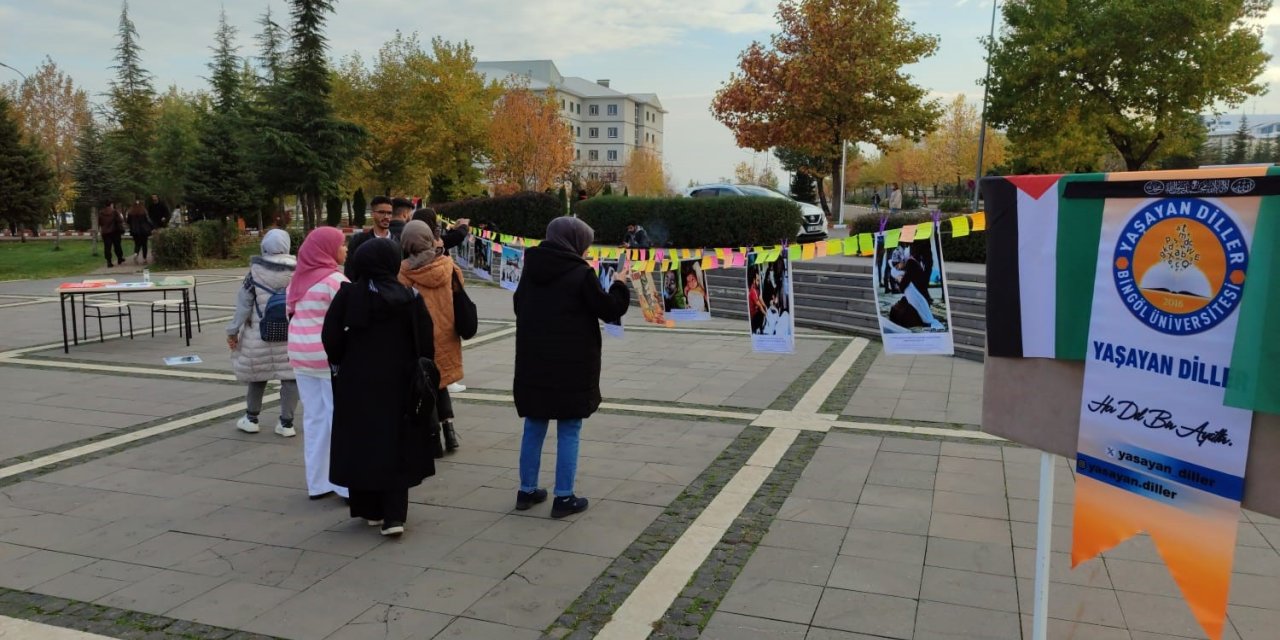 Üniversite öğrencilerinden ’3 Dilde Filistin’ fotoğraf sergisi