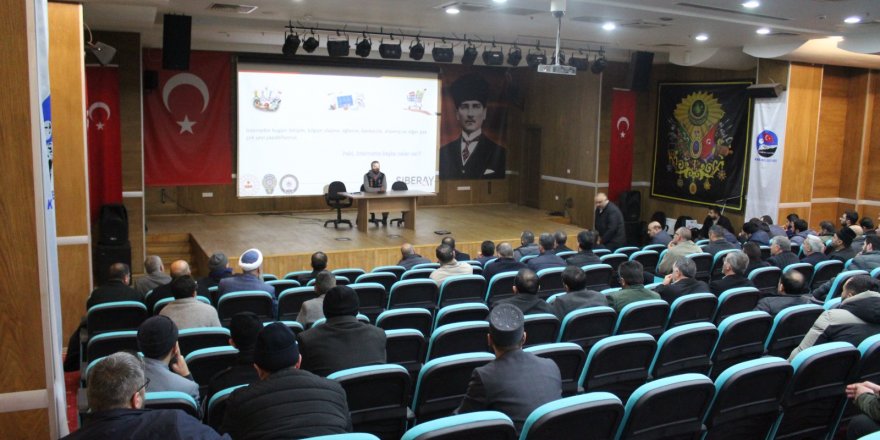 Din Görevlilerine 'Siber Farkındalık' Semineri Düzenlendi