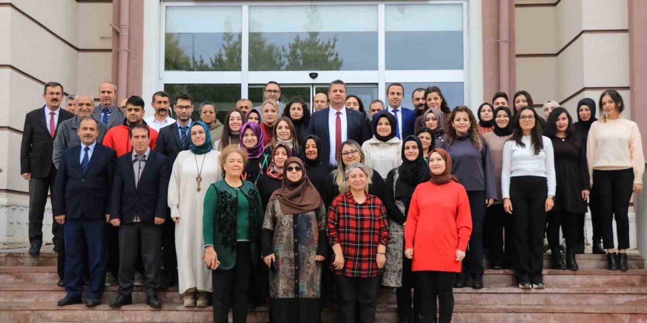 Erzincan Aile ve Sosyal Hizmetler İl Müdürlüğü Türkiye 5’incisi oldu