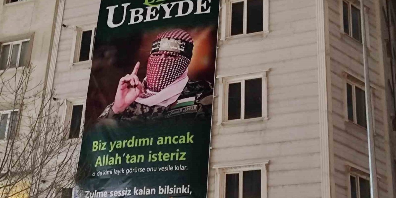 Van’da bir binaya Ebu Ubeyde’nin posteri asıldı