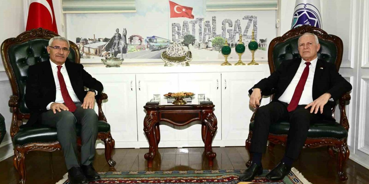 Güder, KKTC Cumhuriyet Meclisi Başkanı Töre’yi ağırladı