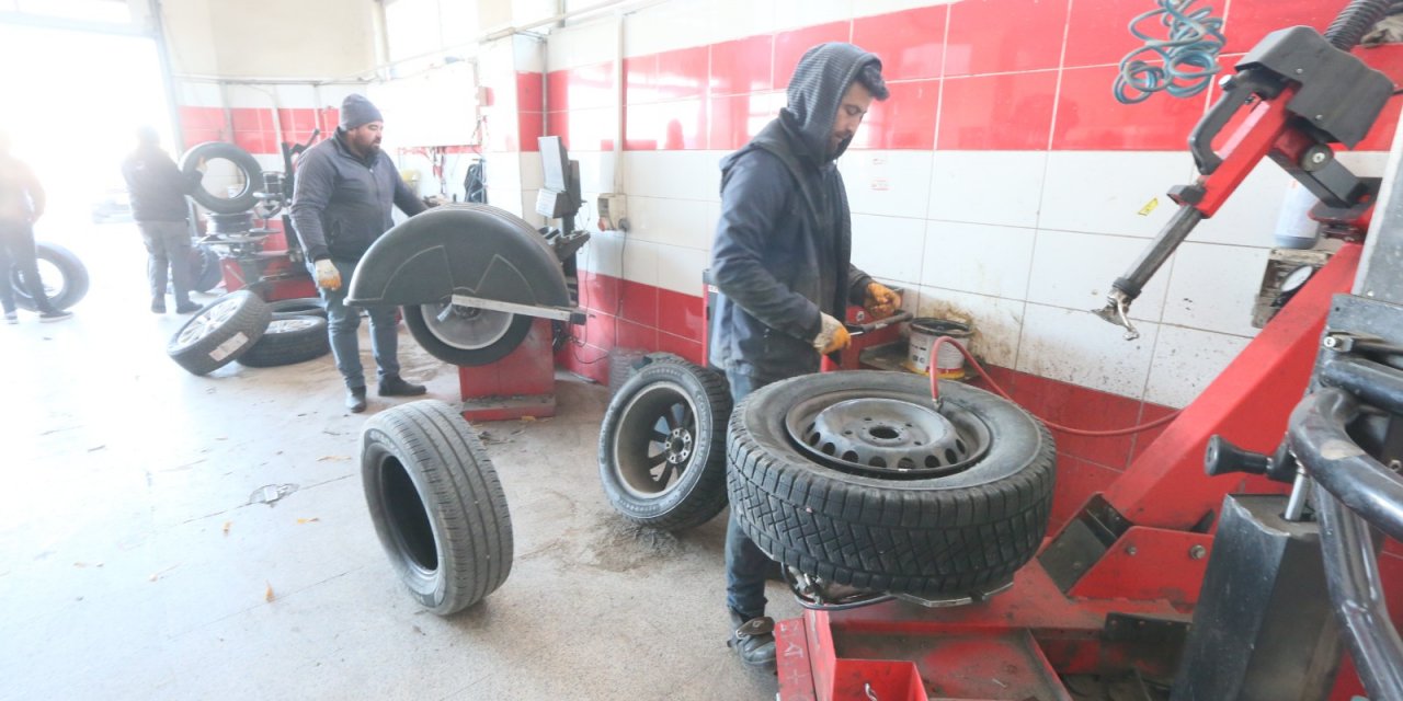 Kars’ta kış lastiği uygulaması başladı