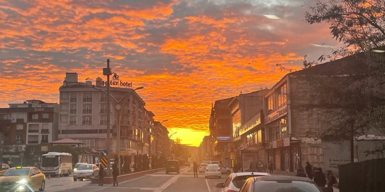 Erciş’te muhteşem gün doğumu