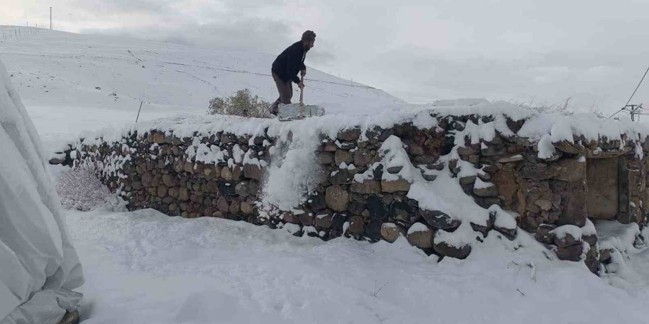 Diyadin’de taşımalı eğitim gören öğrenciler için okullar tatil