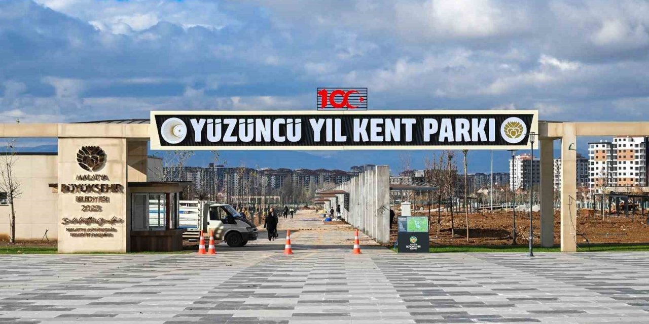 100. Yıl kent parkında sona doğru