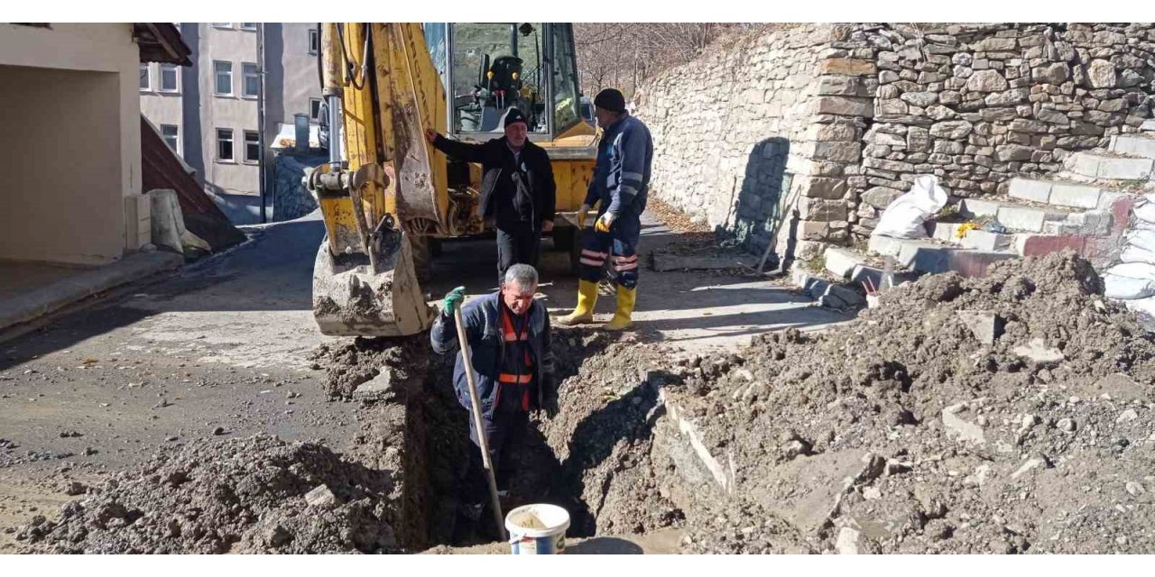 Hakkari’de 12 noktadaki su arızası giderildi