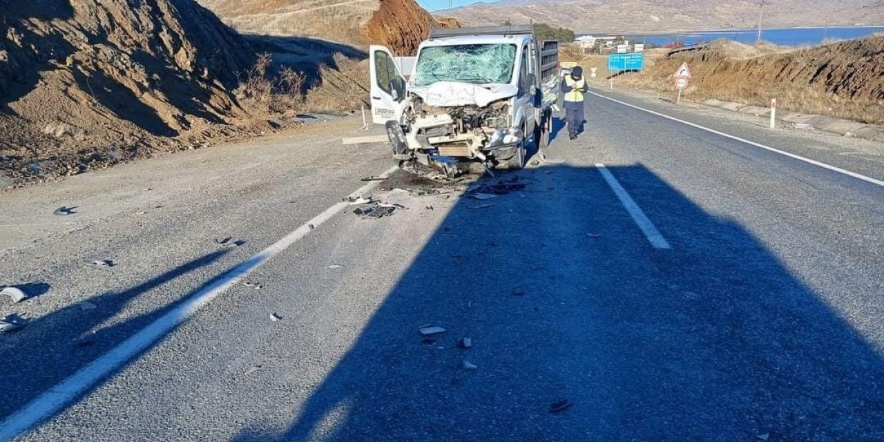 Elazığ’da trafik kazası: 3 yaralı