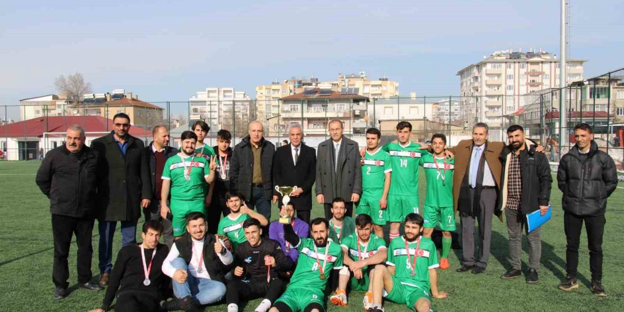 Van’da yurtlar arası futbol turnuvası