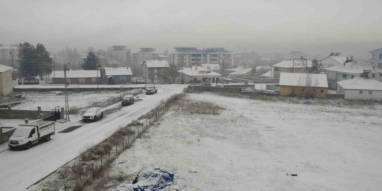 Varto’da kar yağışı