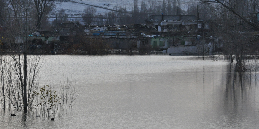 Kars Boğaz Köy boşaltılıyor