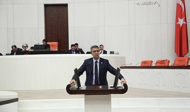 Prof. Dr. Kamil Aydın’ın Meclis’i Erzurum’la aydınlattı