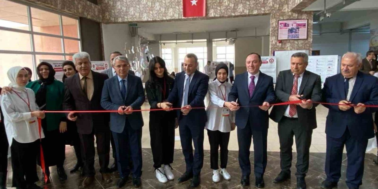 Yakutiye Anadolu Lisesi’nden bilim fuarı