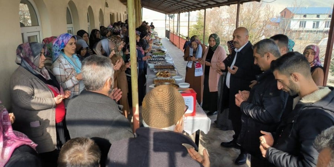 Doğanşehir’de Filistin’e destek için yardım kampanyası