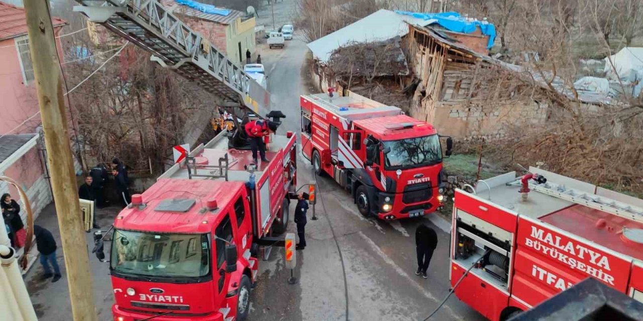 Malatya’da ev yangını