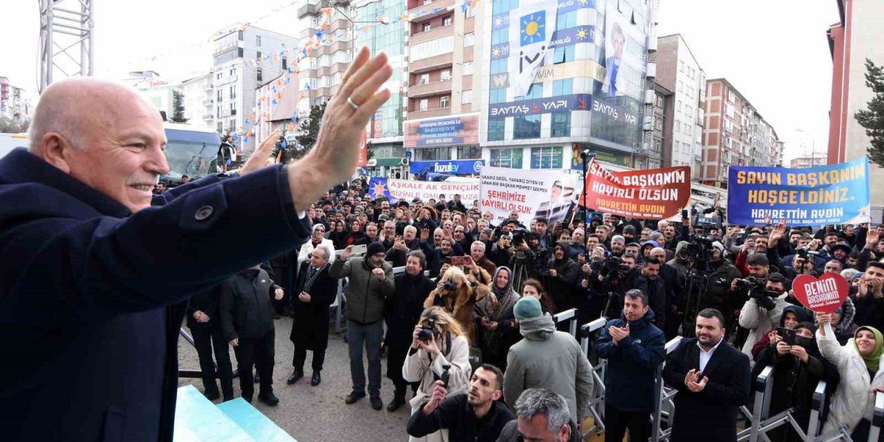 Başkan Sekmen: “Ben değil biz diyerek hizmet edeceğiz”