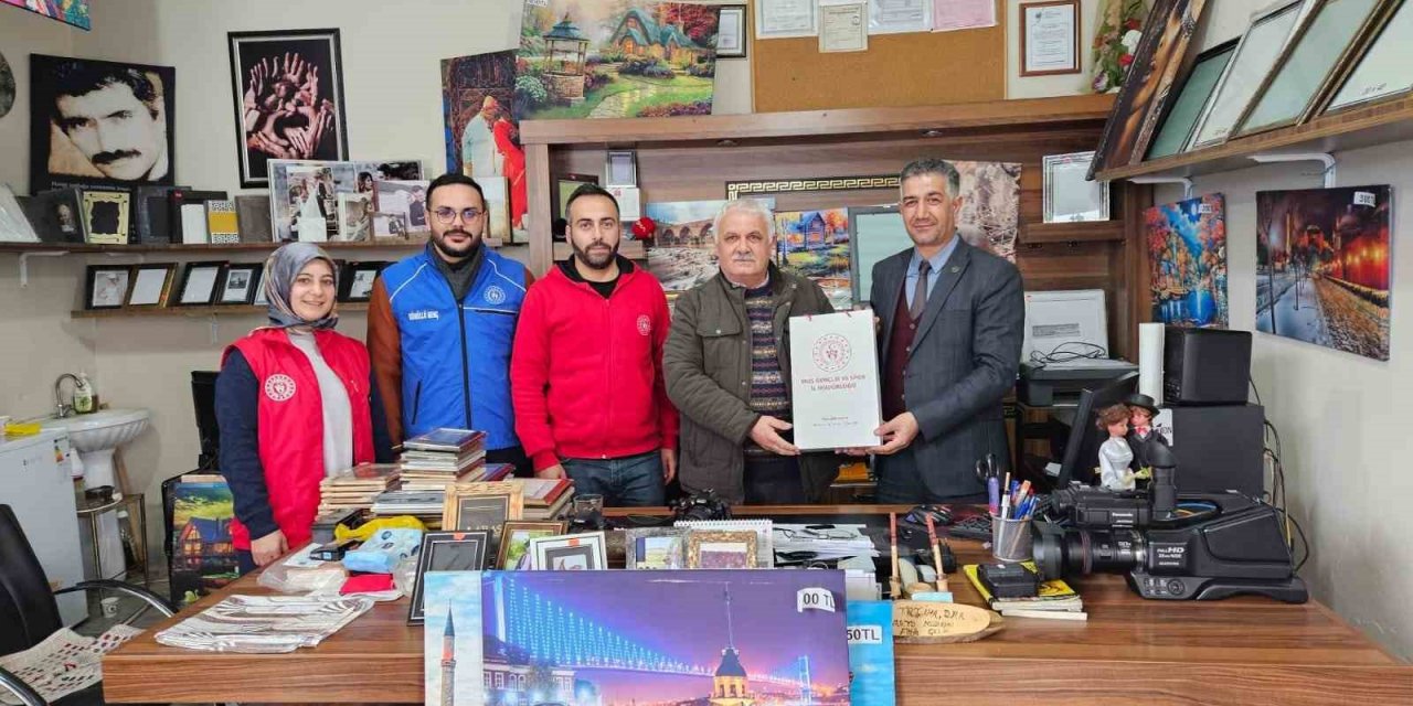 Varto Gençlik ve Spor Müdürü Aktaş’tan İHA muhabirine ziyaret