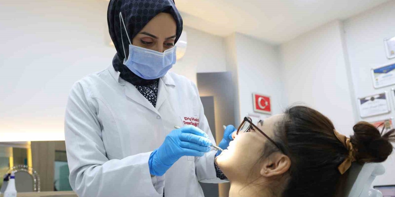 Diş hekimi Yüksel: ’’Diş gıcırdatmanın yüzde 90’ı strese bağlı olarak ortaya çıkıyor’’