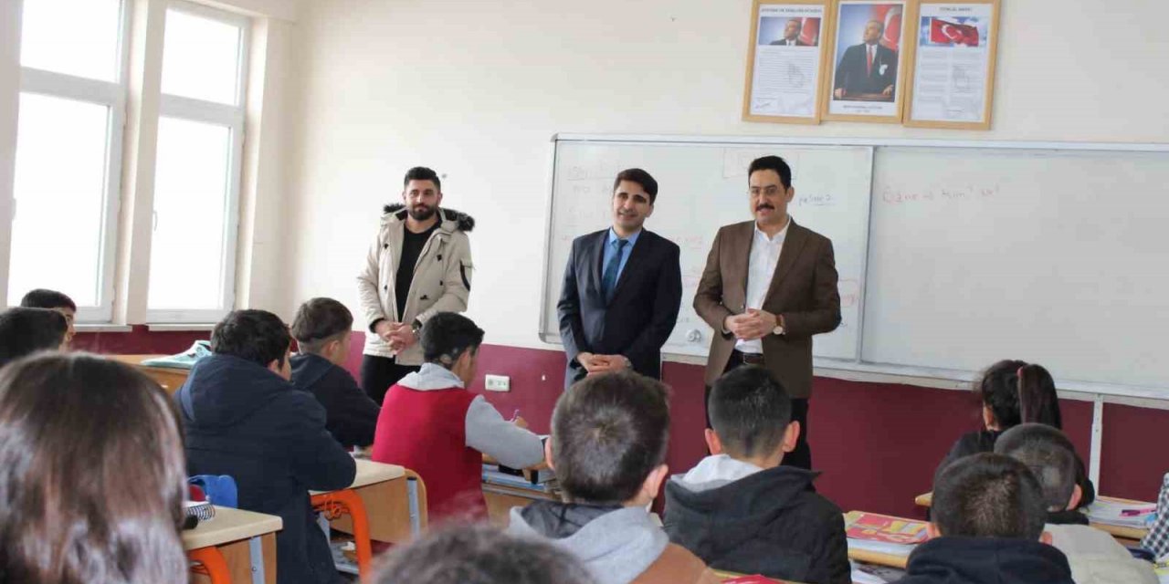 Hamur’da öğrencilere yarıyıl tatilinde yoğunlaştırılmış eğitim fırsatı