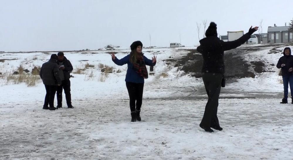 Kars’ta buz üstünde Kafkas dansı