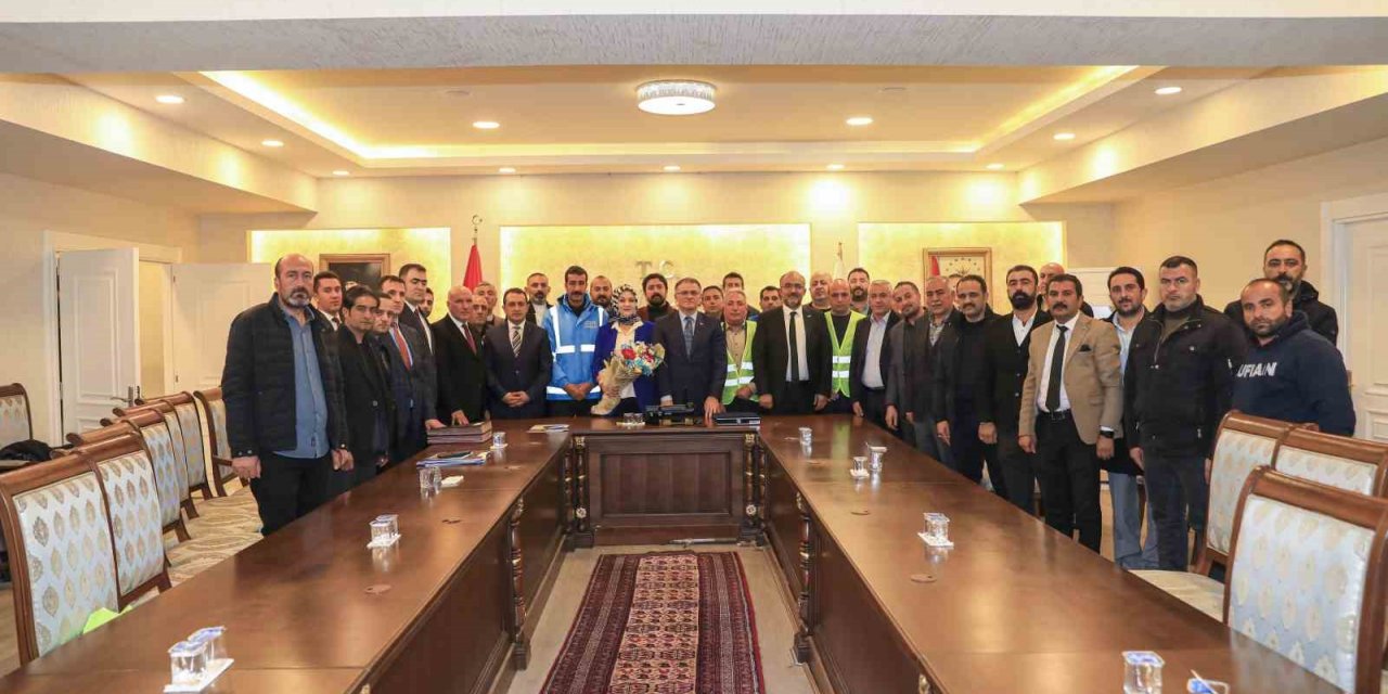 Van Büyükşehir Belediyesinden işçilere yüzde 95 zam