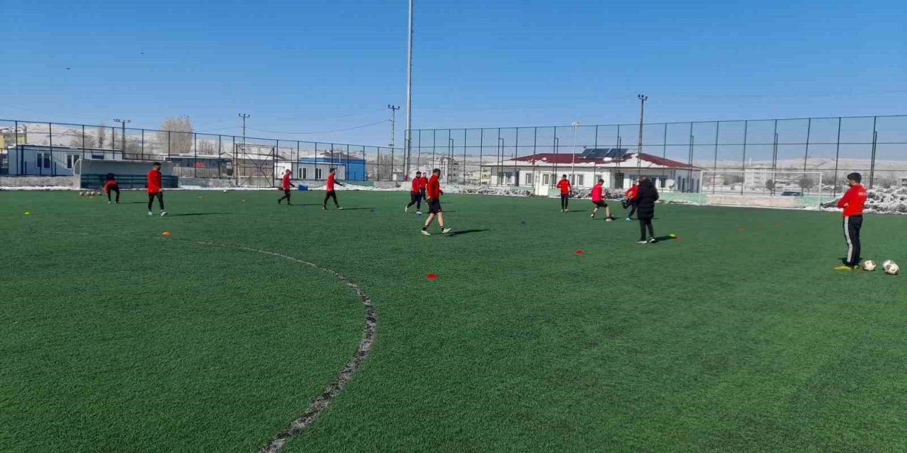 Başkan Uçum, devam kararı aldı