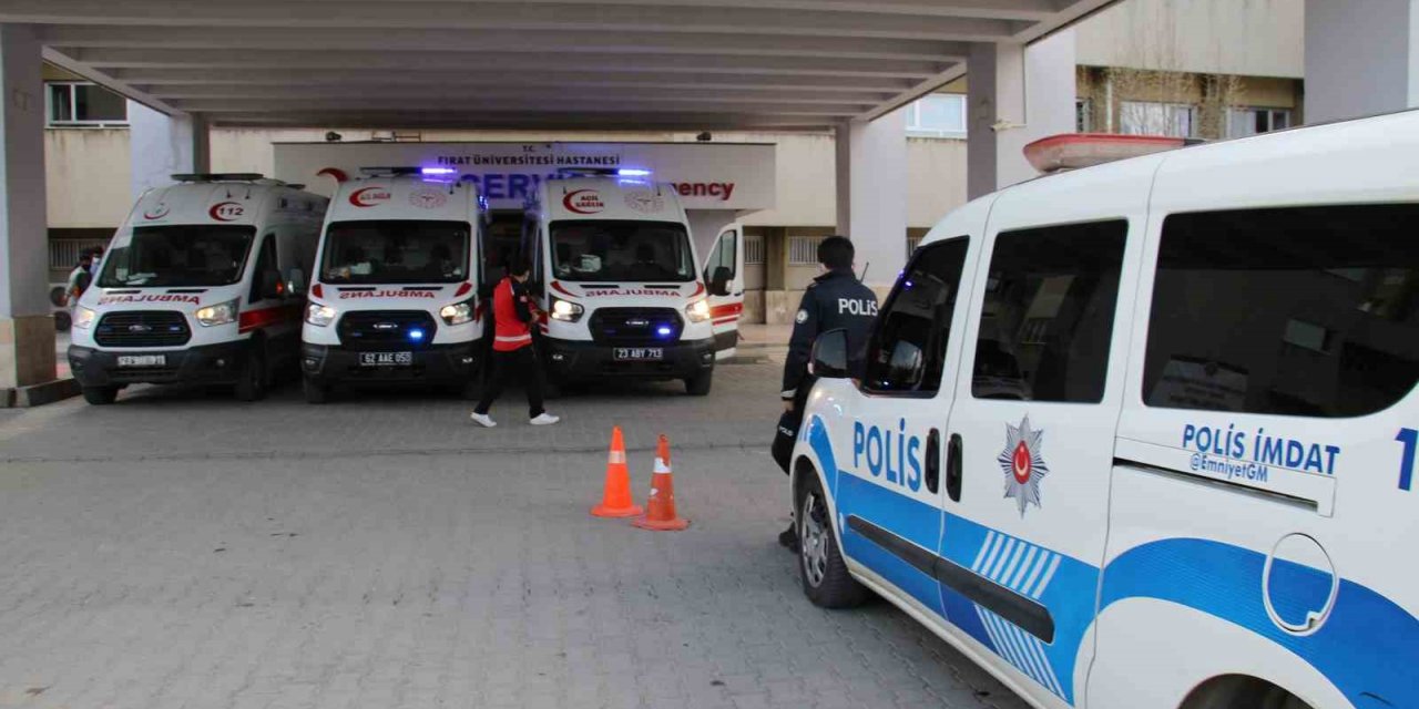 Elazığ’da kıraathaneye silahlı saldırı: 2 yaralı