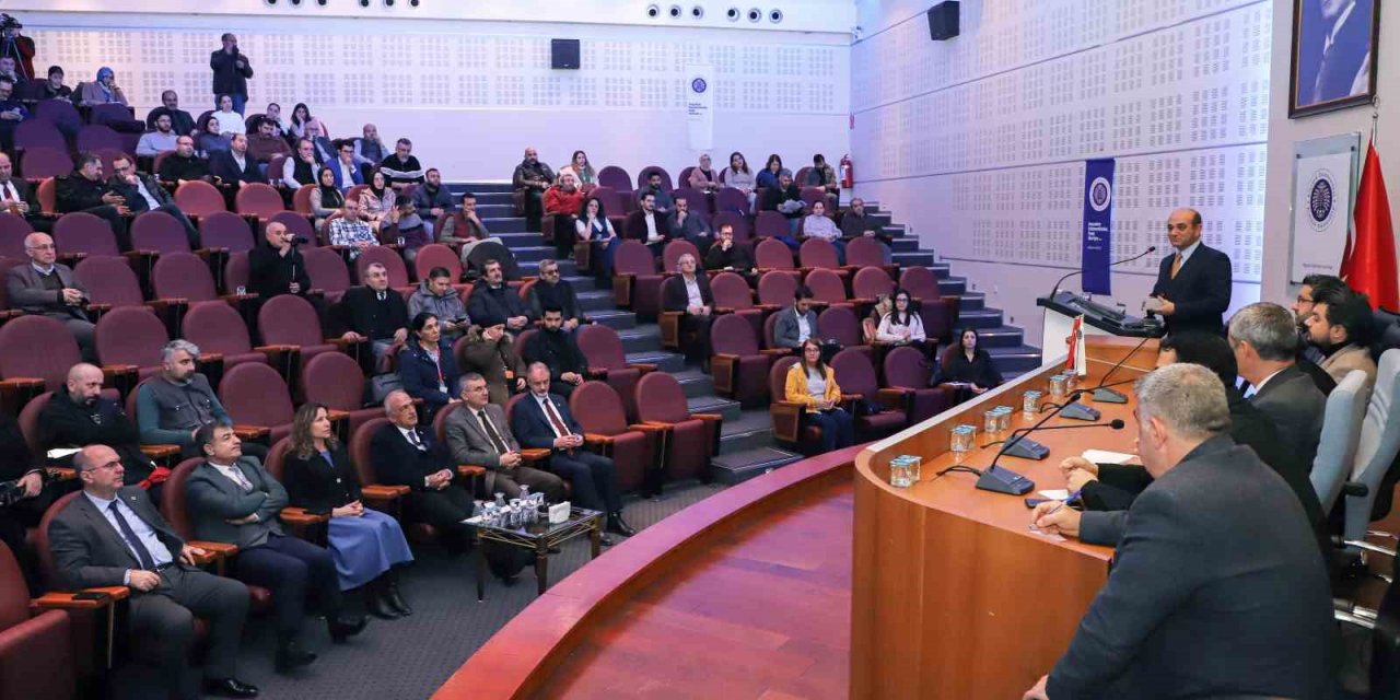 Asrın felaketinin sonrasında yaşananlar Atatürk Üniversitesi ev sahipliğinde ele alındı