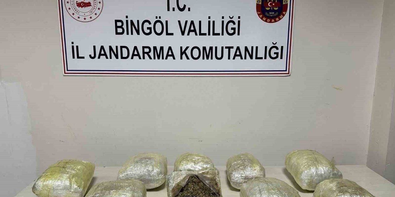 Bingöl’de odunların içine gizlenmiş uyuşturucu ele geçirildi: 3 kişi gözaltına alındı