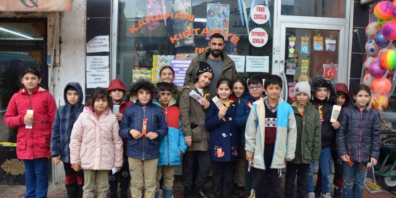 Minik öğrencilerden büyüklere deprem dersi