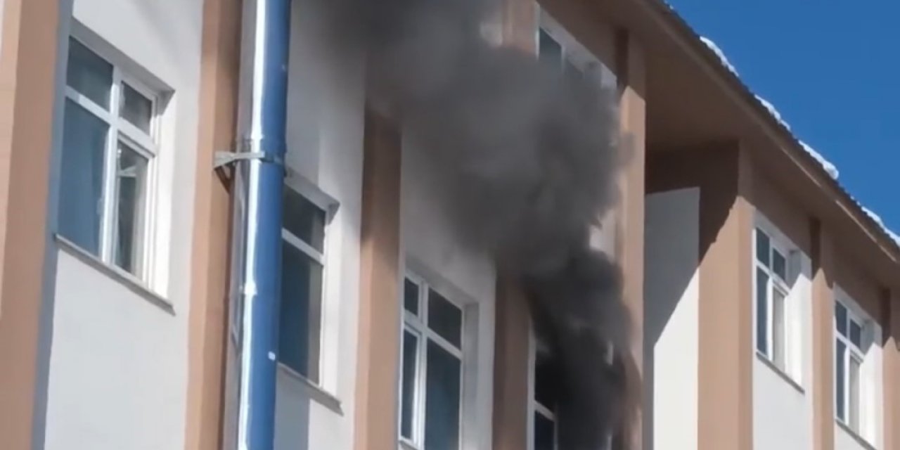 Van’da okulda korkutan yangın