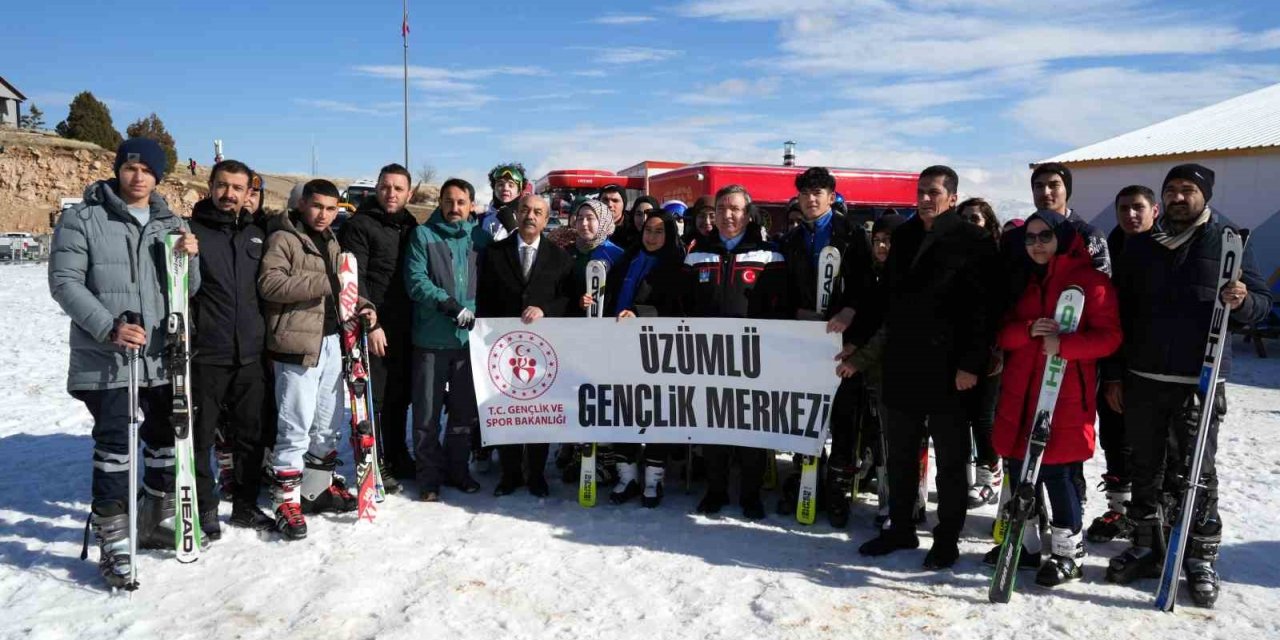 Erzincan kayak yapmayı bilmeyen öğrenci kalmayacak