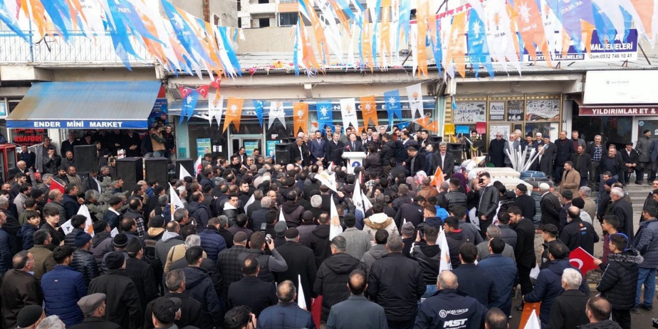 Başkan Sekmen’e Horasan’da coşkulu karşılama