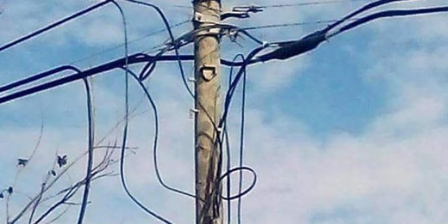 Kars'ta Türk Telekom’un kablosunu çaldılar