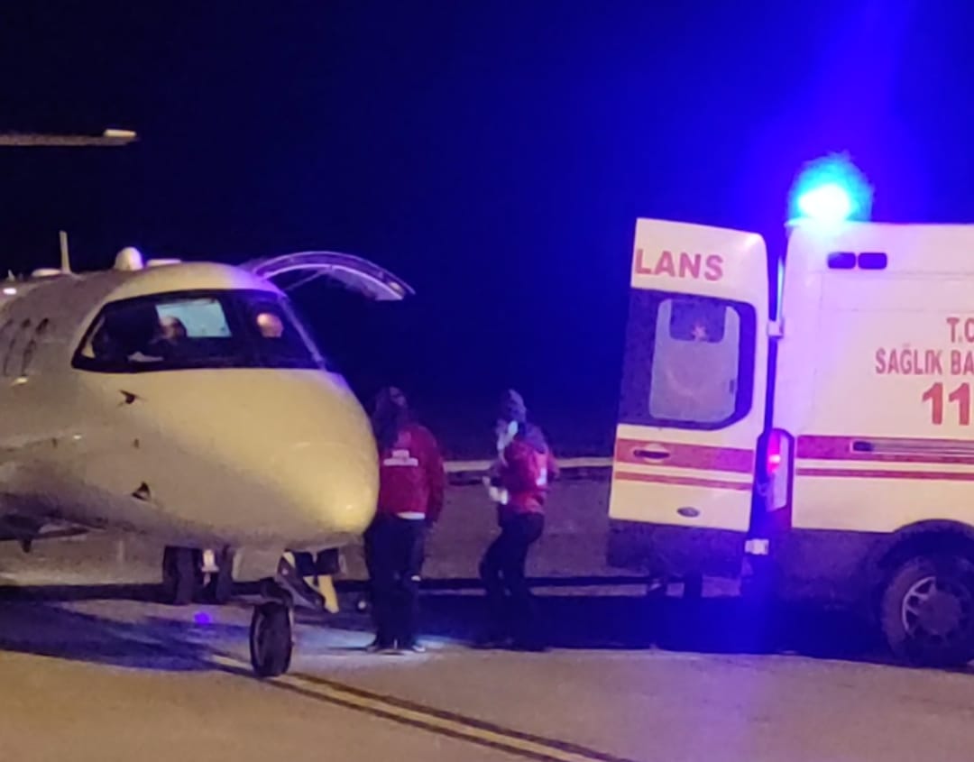 Ambulans uçak, solunum yetmezliği bulunan Yılmaz bebek için uçtu
