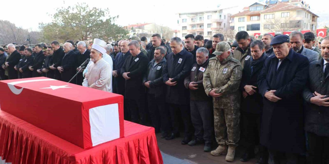 Erzincanlı şehit dualarla son yolculuğuna uğurlandı