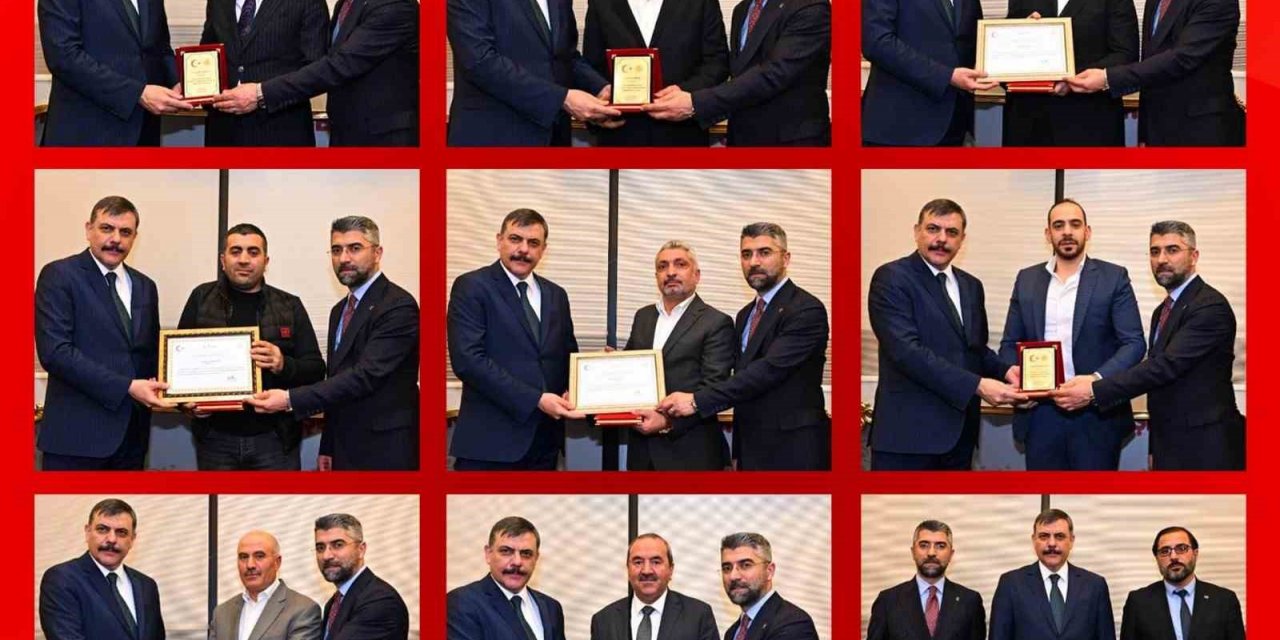 Hayırsever iş insanlarına şükran belgesi