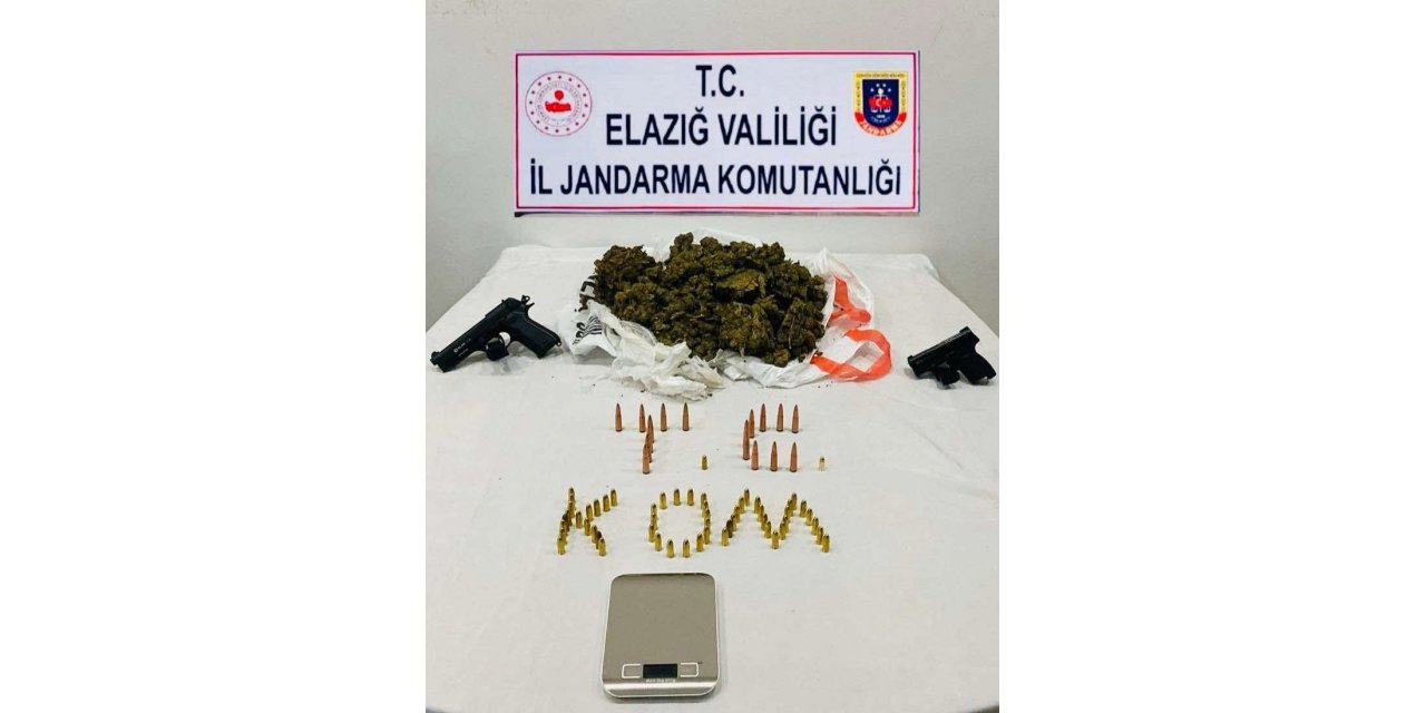Elazığ’da 3 kilo skunk ve 2 adet silah ele geçirildi