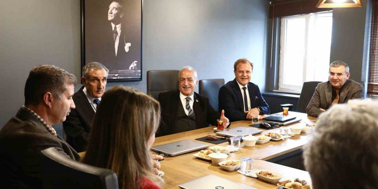 Rektör Çomaklı; “Dönüşüm süreci performansında başarılıyız”