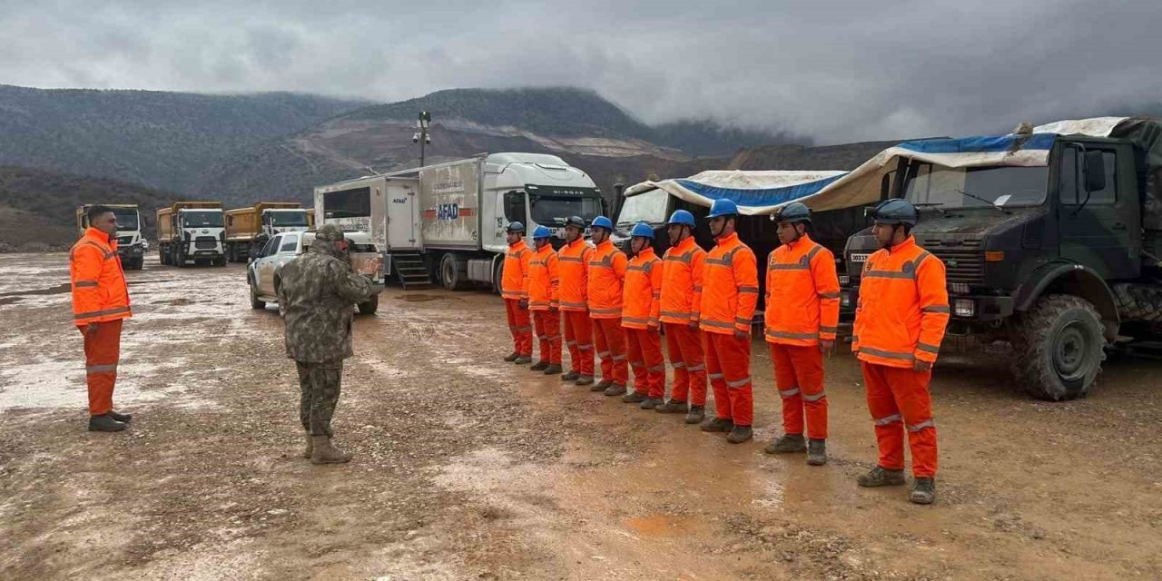 İliç’te 3. Ordu Komutanlığı arama-kurtarma timleri denetlendi