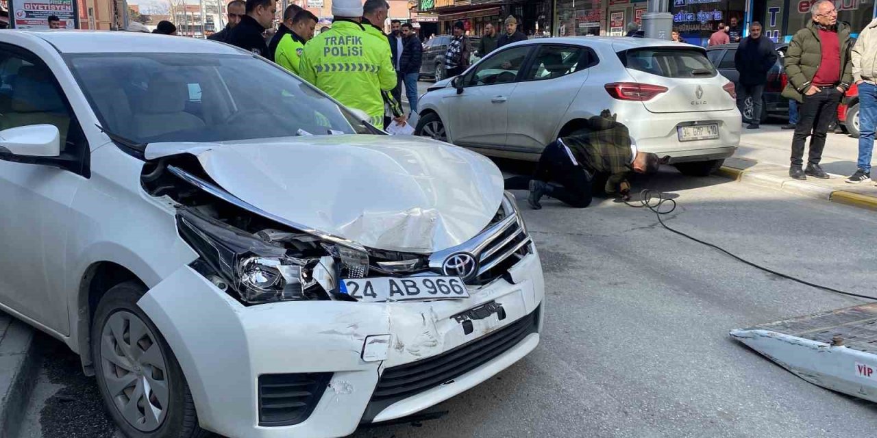 Erzincan’da 8 araçlı zincirleme kazada 1 kişi yaralandı