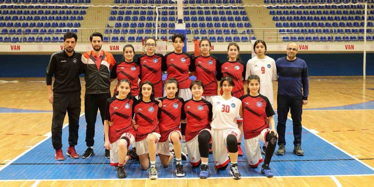 İpekyolu Belediyesi Spor Kulübü bölge şampiyonu oldu