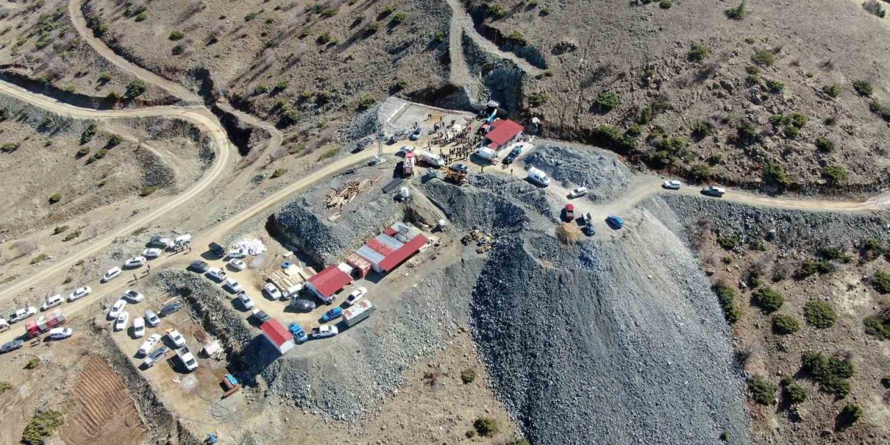 Elazığ’daki maden olayında göçükte kalan işçilerden biri, maden sahibinin oğluymuş