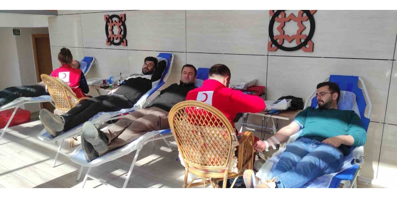 Havalimanı personelinden kan bağışı