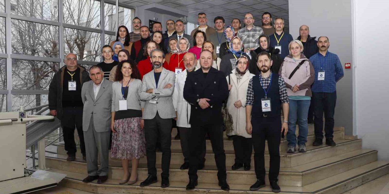 Atatürk Üniversitesi’nde kimyanın doğası öğretimi çalıştayı