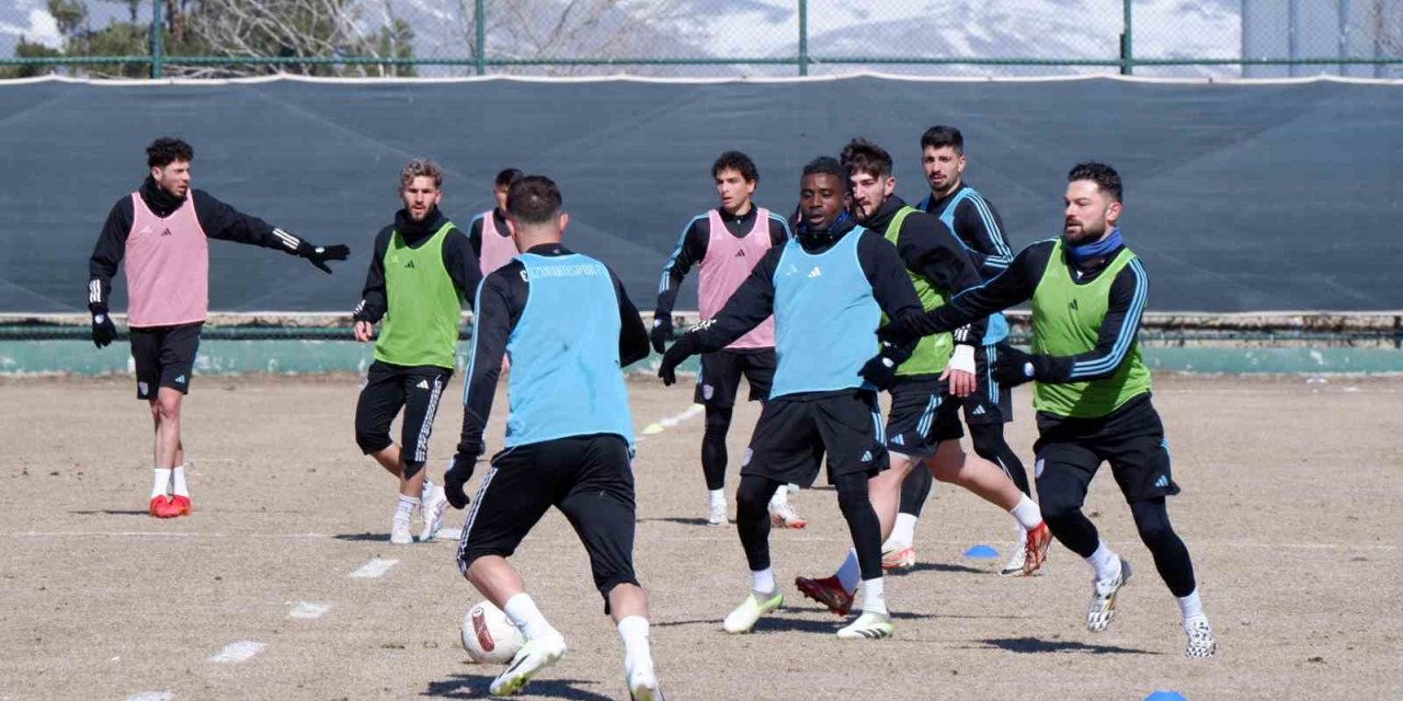 Hakan Kutlu: “Ligi güvenli bir yerde bitirme hedefimiz devam ediyor”